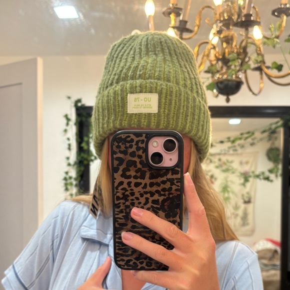 NWT Green Knit Beanie - Picture 2 of 2